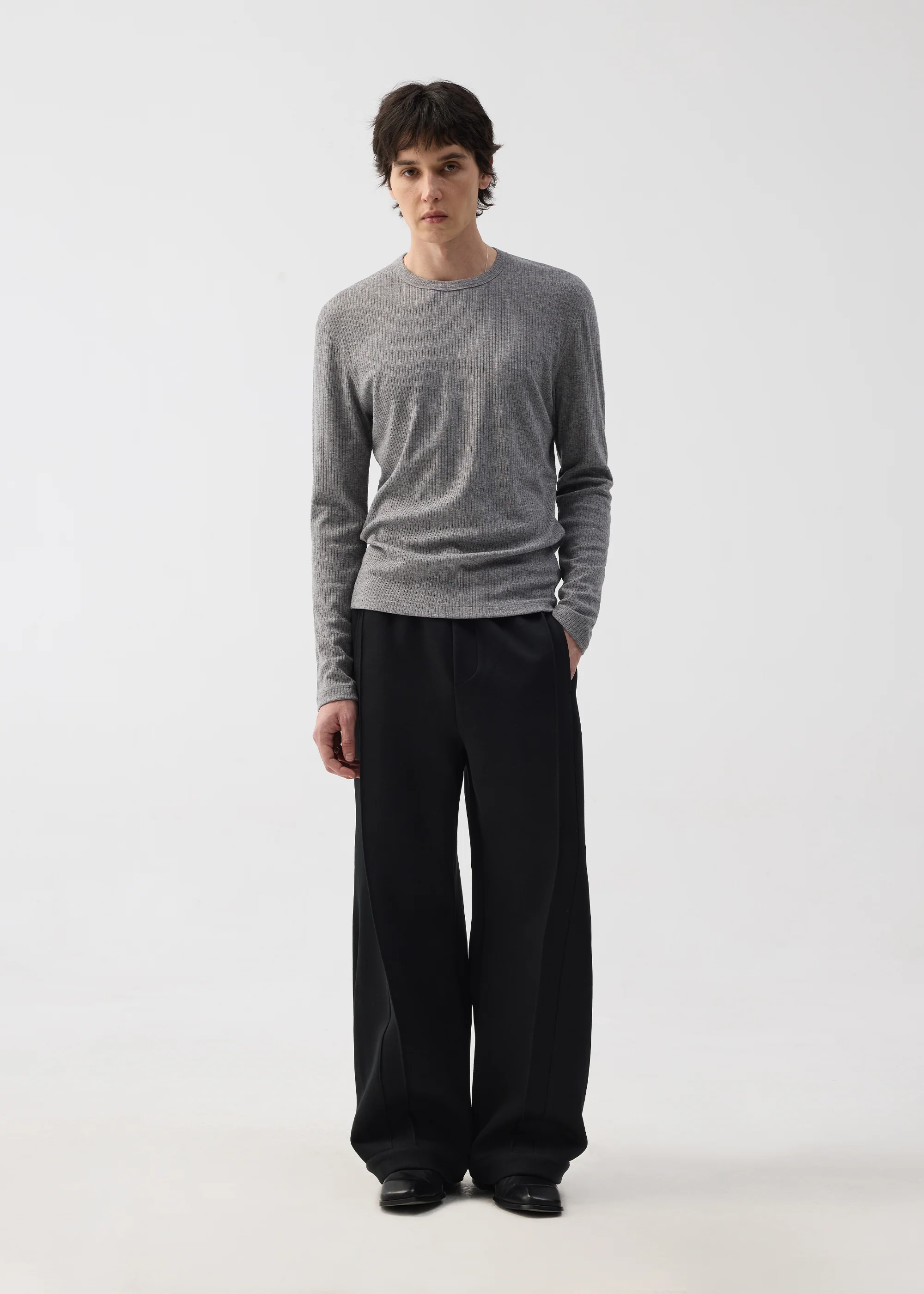 3D-Cut Casual Sweatpants Grey - Image 2