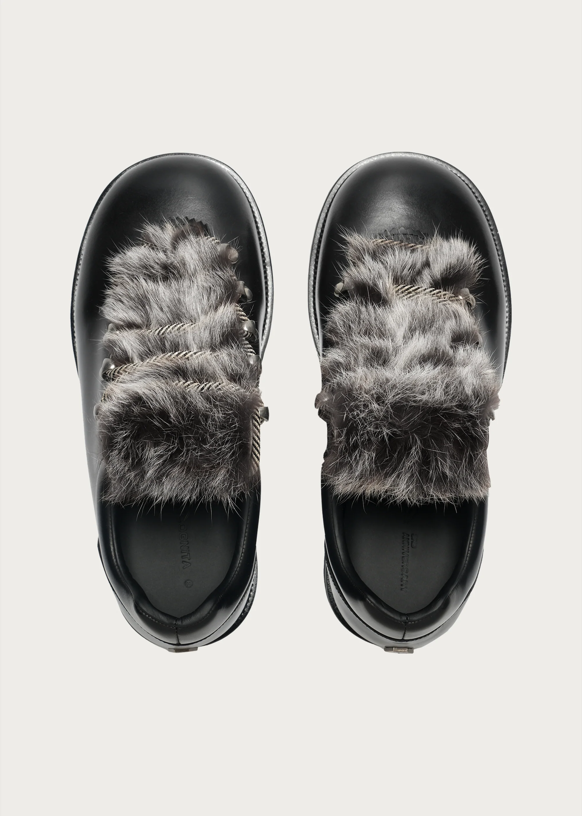 Outdoor-inspired hiking shoes Black - Image 4