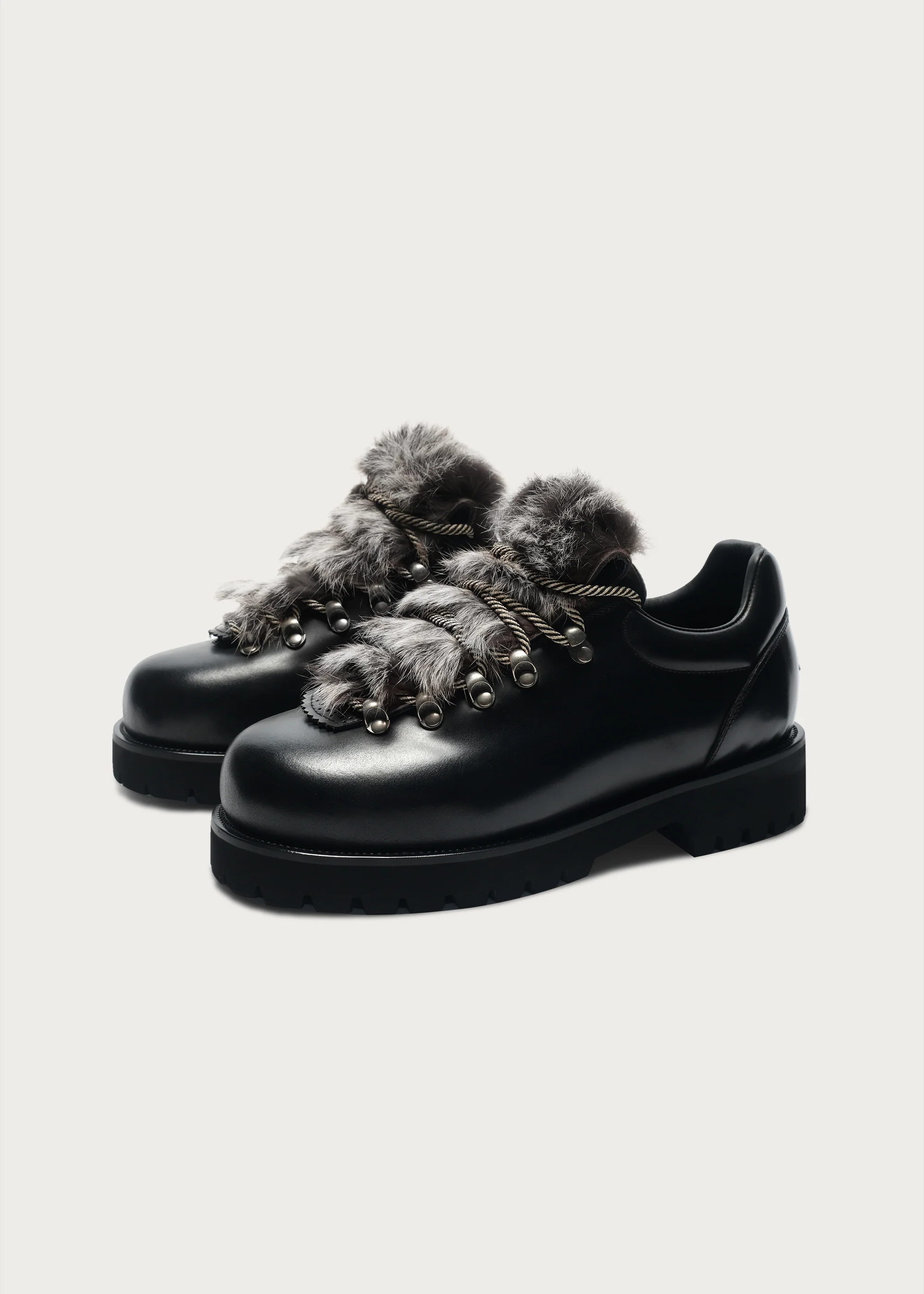 Outdoor-inspired hiking shoes Black - Image 6