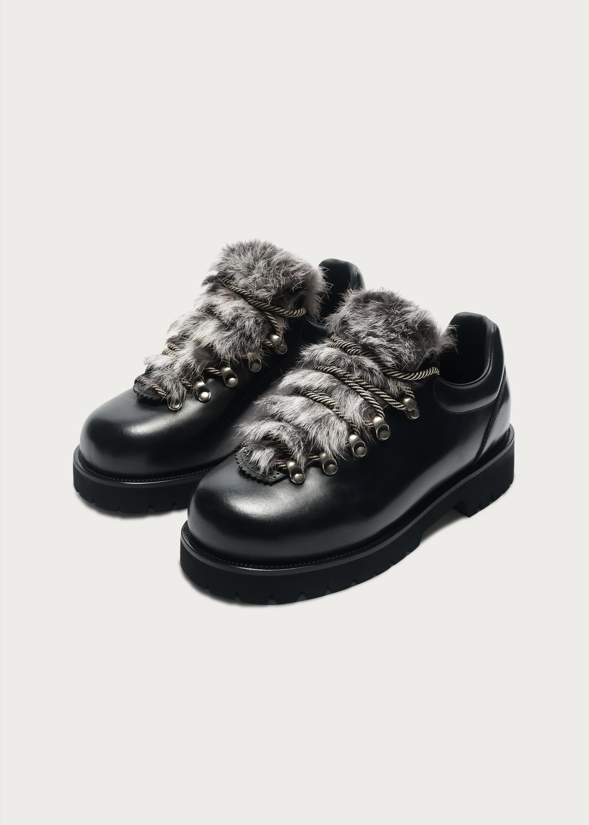 Outdoor-inspired hiking shoes Black - Image 9