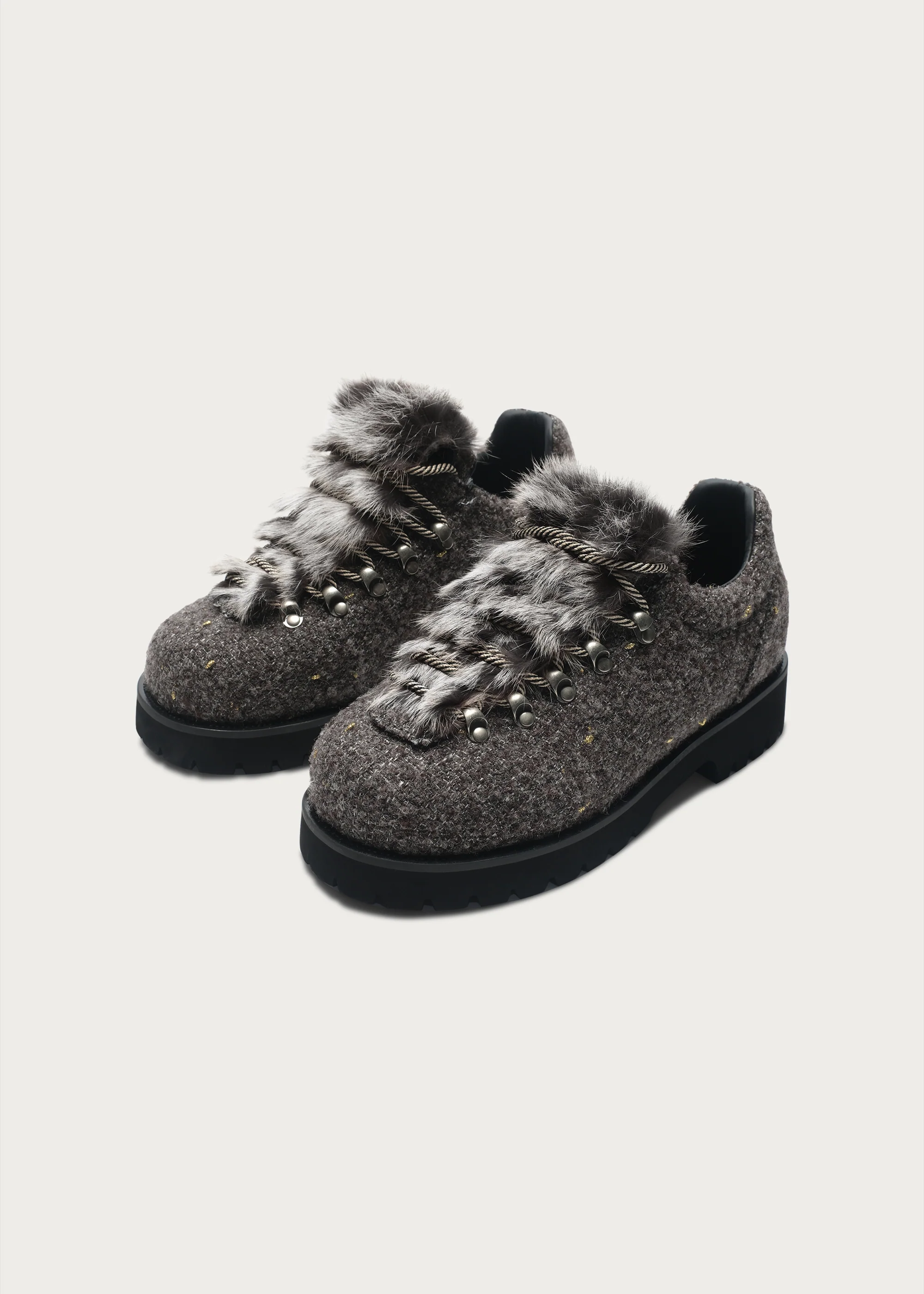 Outdoor-inspired hiking shoes Gray - Image 10